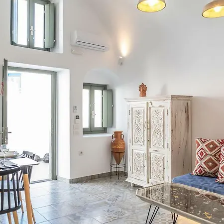 Astrea Feggaropetra Cave House فيلة ثيرا