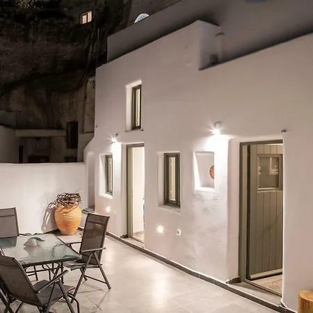Astrea Feggaropetra Cave House וילה *